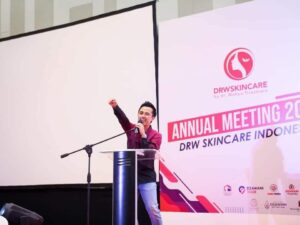 Gelar Annual Meeting 2023, DRW Skincare Masuki Era Transformasi & Inspirasi Dari Jamil Azzaini