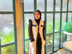 Shifa Fauziah S, Let Your Heart Trust Allah Alone To Take Care Of The Things You Cannot Understand