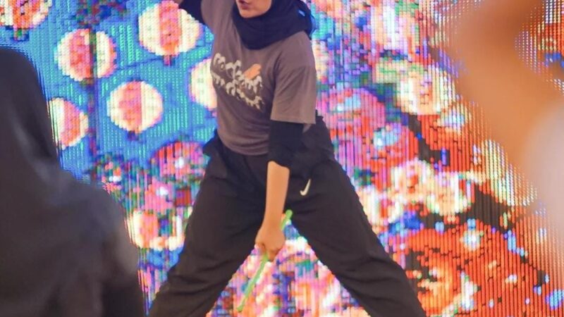 Yuliar Pratiwi, Peace, Love, And Ripstix !