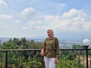 Fifi Susanti, Tiada yang Lebih Berharga Mereka Adalah Keluarga Kita