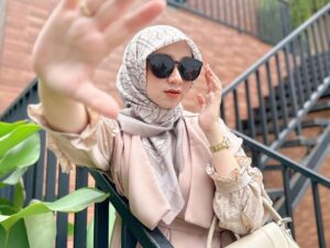 Defitri KW, Love What You Do, Do What You Love