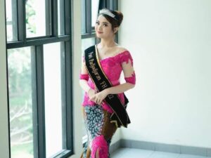 Illona Novira Elthania, Juara Mahasiswa Berprestasi FH Unpad dan Duta Kampus yang Santun juga Rendah Hati Walau Banyak Prestasi