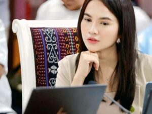 Chacha Annisa, S. Sos. M.Si: Perempuan Miliki Potensi yang Sangat Besar Bagi Bangsa Kita !