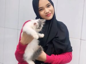 Ratih Komalasari, Hiduplah Seperti Rumput Meski Diinjak dan Dipotong Tetap Tumbuh dan Jadi Lebih Kuat
