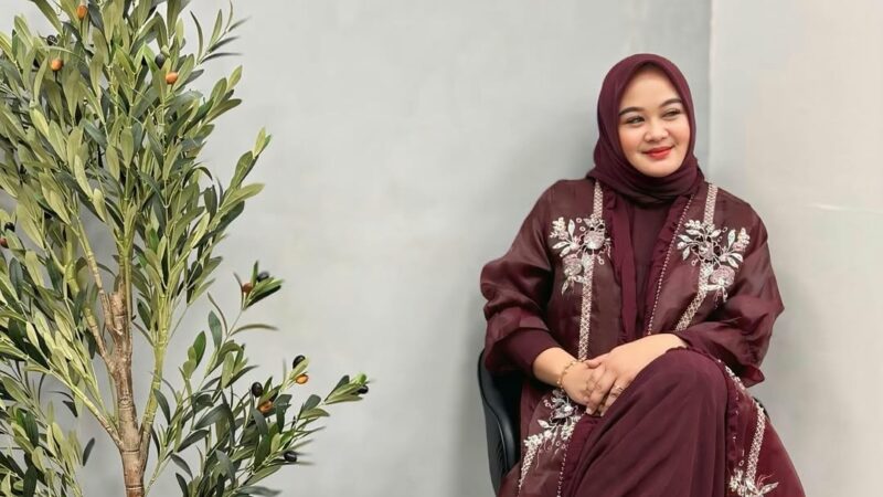 Veby Utami A., Hidup Tidak Boleh Sederhana, yang Sederhana Itu adalah Sikapnya!