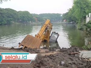 Sembilan Hari Tenggelam, Ekskavator Proyek Waduk SIER Belum Diangkat