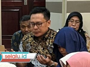 Tanpa Perayaan Tahun Baru, Wakil Ketua DPRD Surabaya Pilih Khatmil Al-Qur’an