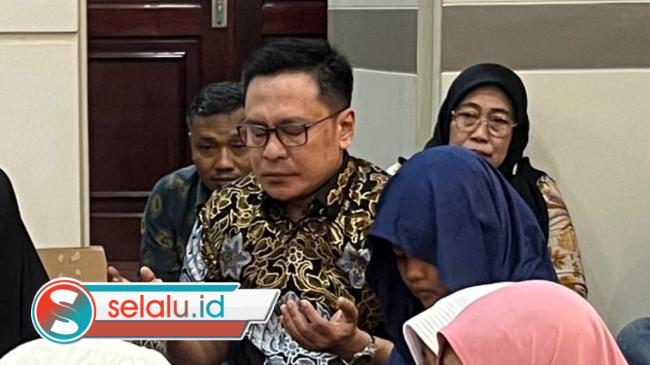 Tanpa Perayaan Tahun Baru, Wakil Ketua DPRD Surabaya Pilih Khatmil Al-Qur’an
