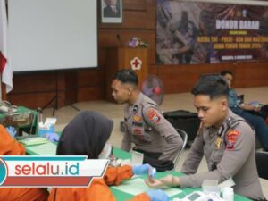 TNI-Polri Gelar Donor Darah di PMI Surabaya, 355 Peserta Ikut Berpartisipasi