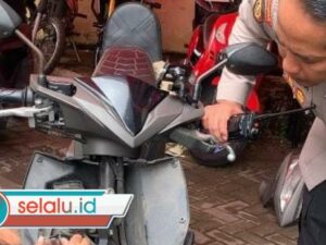 Cegah Curanmor, Polrestabes Surabaya Bagikan Alarm Motor Gratis di Bazar Ranmor