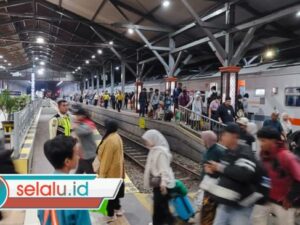 Kedatangan Melonjak, Arus Balik Kereta Api di Surabaya Capai 25 Ribu Penumpang