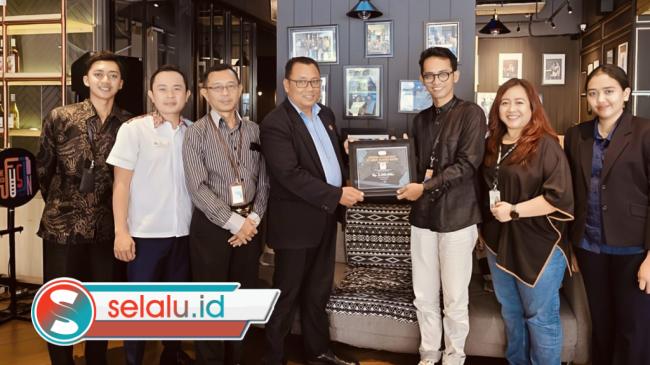 Wujud Kepedulian Akhir Tahun: FKPPH Jatim Serahkan Bantuan Banjir Sumatra dan Aceh Kepada LAZDAU