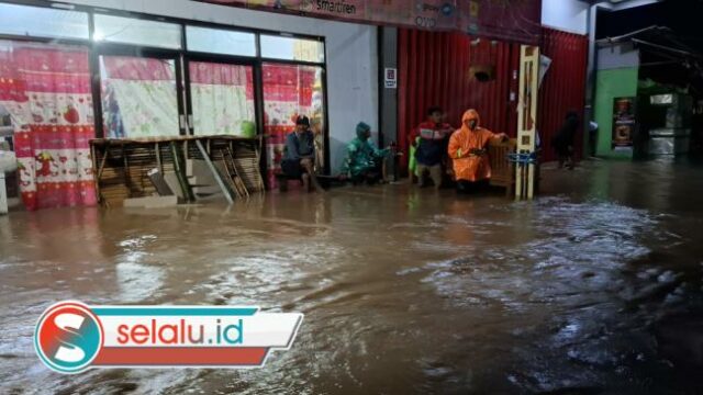 Hujan Meluas, Delapan Kecamatan di Probolinggo Terendam Banjir
