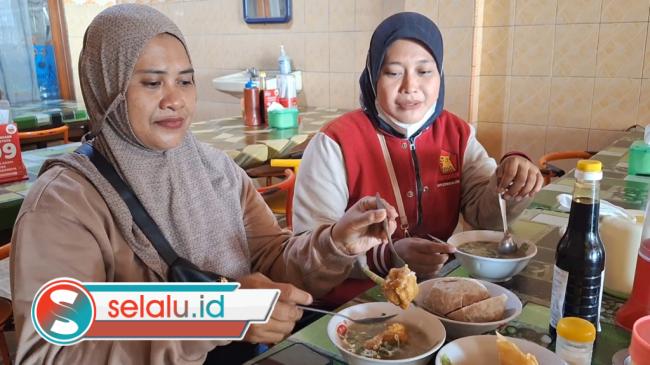 Nikmatnya Bakso Besar Legendaris Mojokerto, 50 Tahun Rasa Tetap Sama