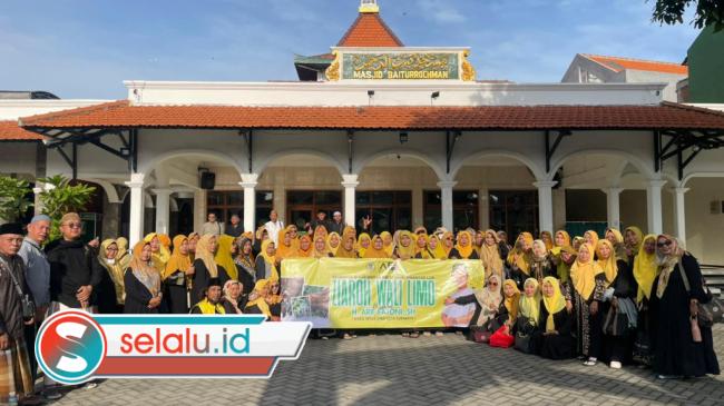 Jelang Ramadan, Warga Gununganyar Lor Surabaya Gelar Ziarah Wali 5