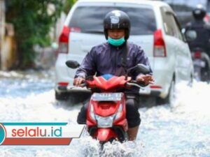 Tips Merawat Motor saat Musim Hujan Supaya Tetap Bandel