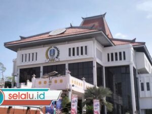 Pimpinan Fraksi DPRD Jatim Disebut Terlibat dalam Dugaan Korupsi Pengadaan Laptop Ponpes 