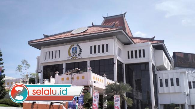 Pimpinan Fraksi DPRD Jatim Disebut Terlibat dalam Dugaan Korupsi Pengadaan Laptop Ponpes 