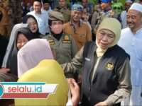 Gubernur Khofifah Tinjau Bencana Probolinggo, Bawa Tim Khusus hingga Bagikan Sembako