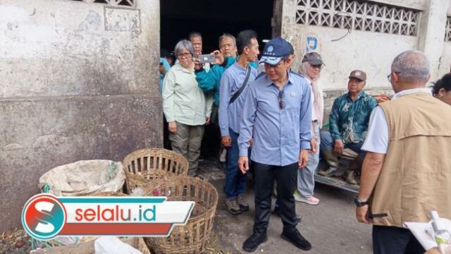 Sidak ke Pasar Wonokromo, Menteri LH: Adipura Surabaya Perlu Dikoreksi 