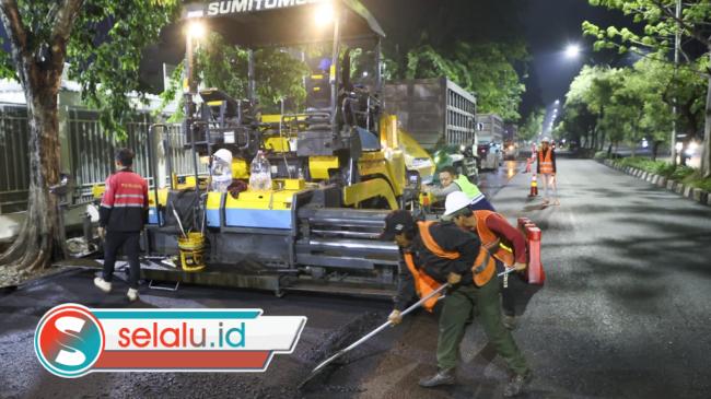 Jalan Berlubang di Surabaya Habiskan 60 Ton Hotmix per Hari, Ternyata Segini Anggarannya