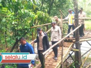 Kunjungi Jember Pasca banjir, Menteri PU Tinjau Pembangunan Fly Over Mangli 