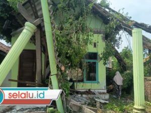 Hujan dan Angin Kencang Landa Mojokerto, Rusak 39 Rumah Warga