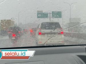 Prakiraan Cuaca Jawa Timur Hari Ini: Waspada Hujan Lebat dan Petir Dari Sore hingga Malam