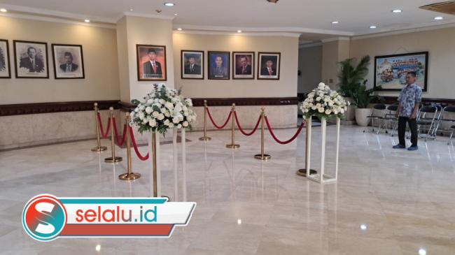 Begini Suasana Gedung DPRD Surabaya Jelang Penghormatan Terakhir Adi Sutarwijono