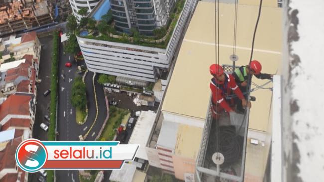 Pekerja Tewas Terjebak dalam Gondola Itu di Apartemen Waterplace Surabaya, Ini Identitasnya