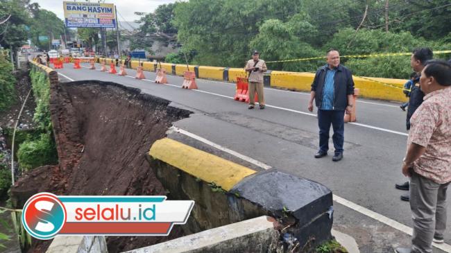 DPRD Jatim Minta Percepat Perbaikan Jalur Bondowoso-Jember yang Putus Imbas Jembatan Sentong Ambles