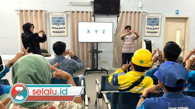 Karyawan PDS Dilatih Bahasa Isyarat Layani Penumpang Tuli pada Mudik Lebaran 2026