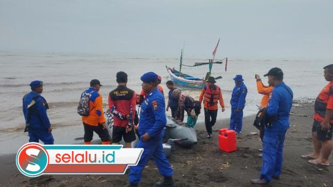 Waspada Anomali Cuaca, Satpolairud Polres Probolinggo Imbau Warga Berhati-hati  ‎