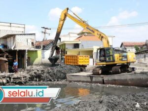 Tekan Banjir, Pemkot Segera Tertibkan Bantaran Kali Krembangan